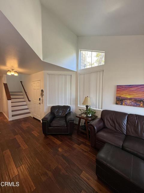 Photo - 137 E Scott St