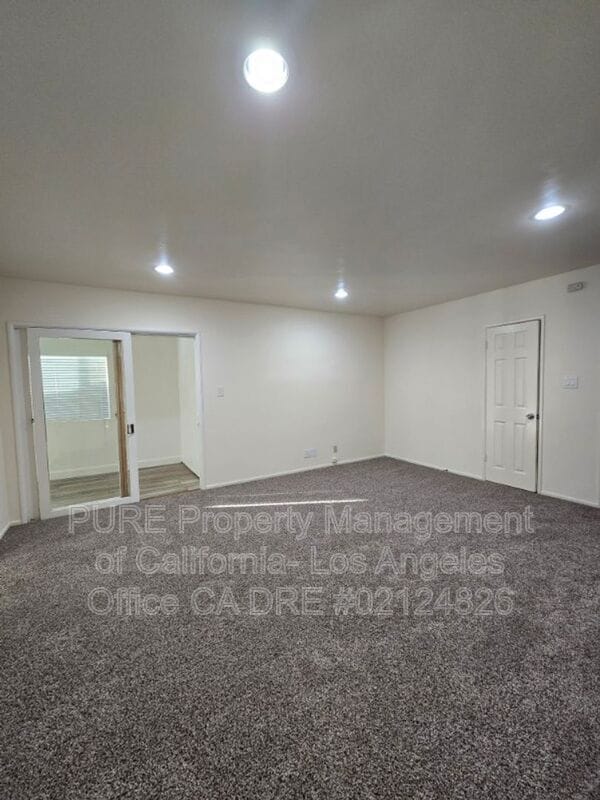 Photo - 2926 W 167th St