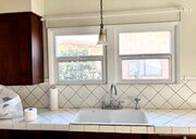 Kitchen - 1925 N Commonwealth Ave Unit 1925