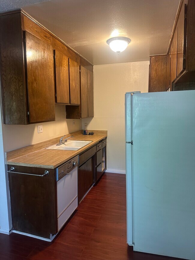 Photo - 15524 Sherman Way Unit 213