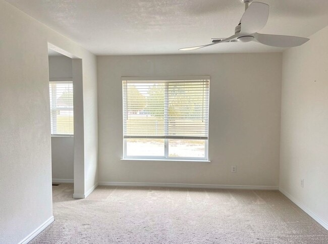 Photo - Stunning Home in the Beautiful Mariposa Community of Santa Clarita!