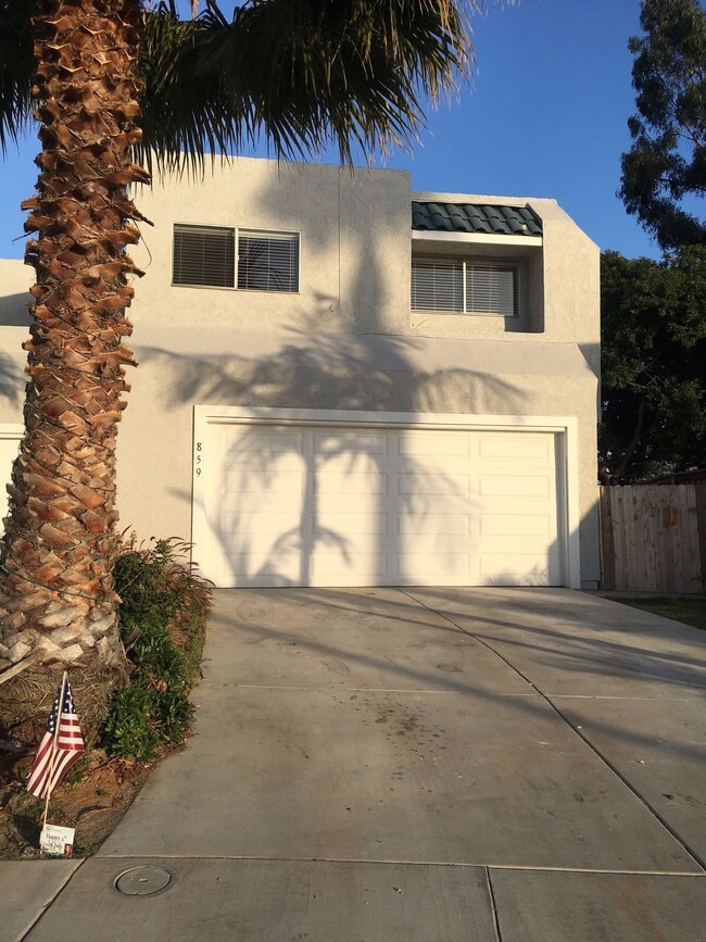 Building Photo - 861 Mola Vista Way Unit 861