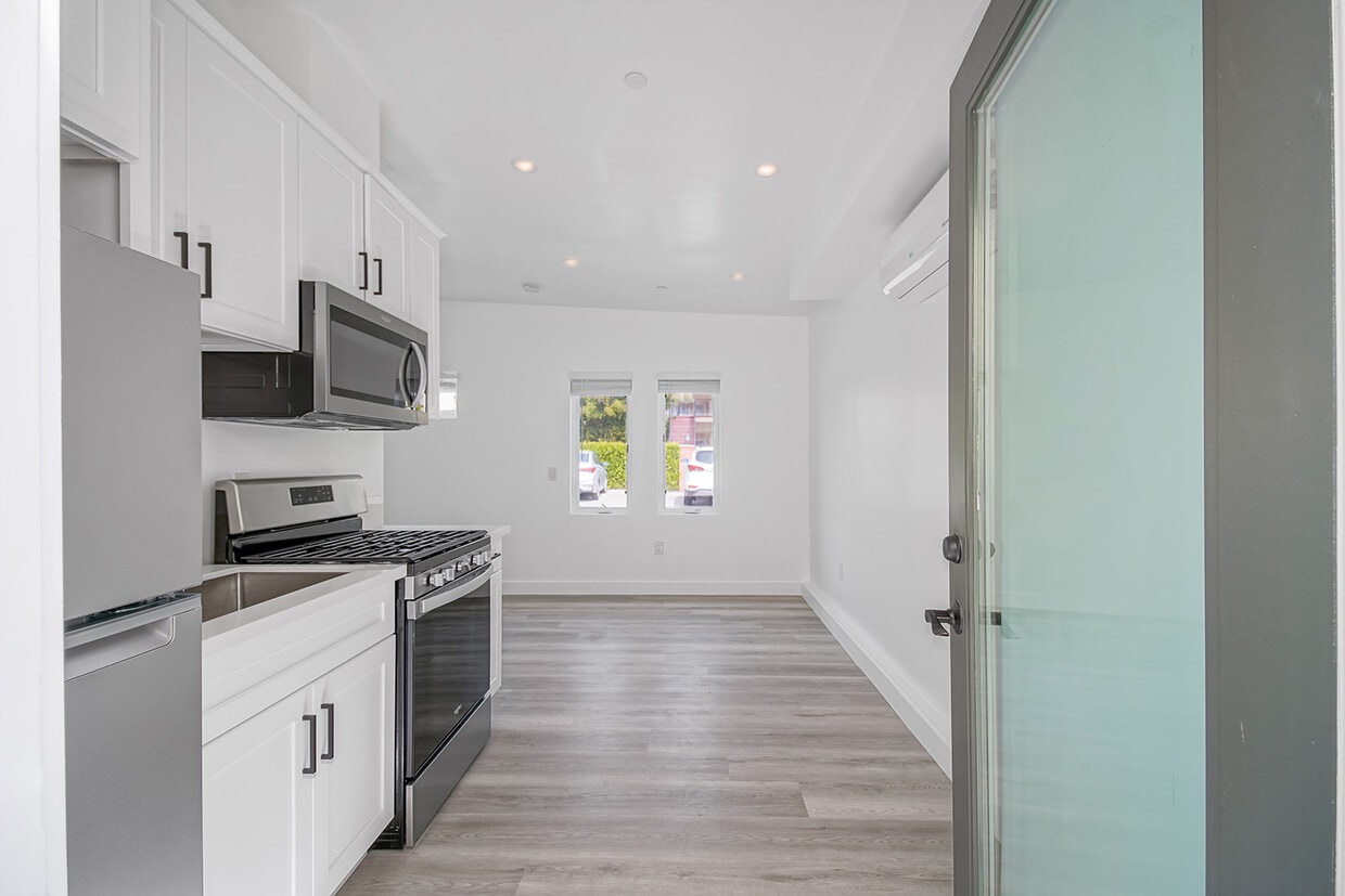Floor Plan - Unit 11