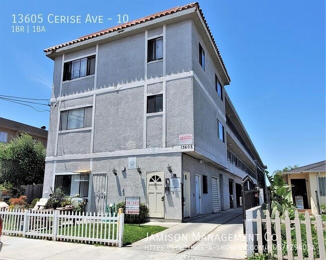 Building Photo - 13605 Cerise Ave Unit 10 Rental