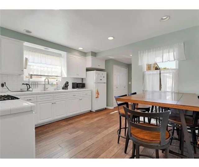 Building Photo - 227 Valle Vista Ave