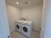 Photo - 15533 Tupper St