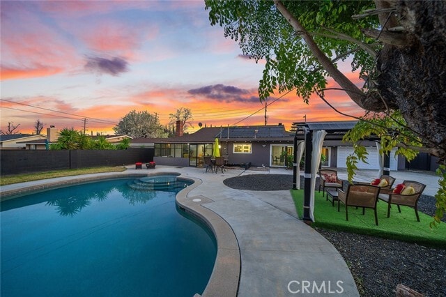 Photo - 22349 Vanowen St