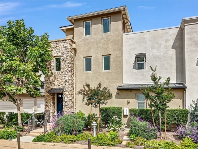 Photo - 40 Meridian Dr Townhome