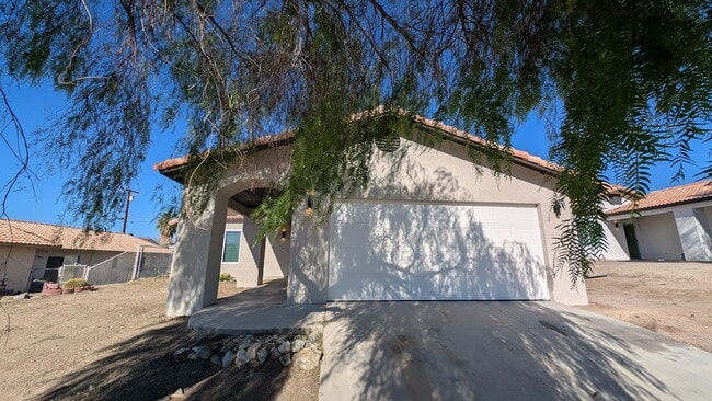 Photo - 68180 C. Blanco