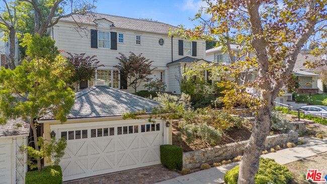 Photo - 643 Westholme Ave