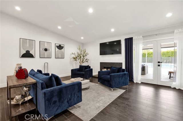 Photo - 8746 Ruffner Ave