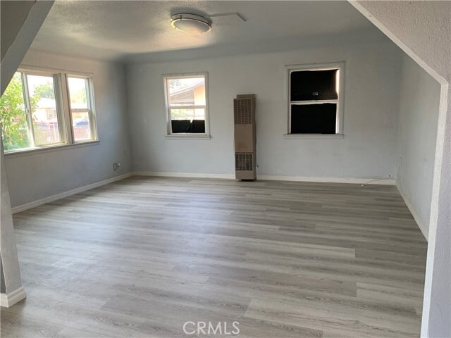 Photo - 1432 W 9th St