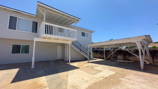 Building Photo - 126 E 3rd St