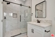 Photo - 11108 Norris Ave