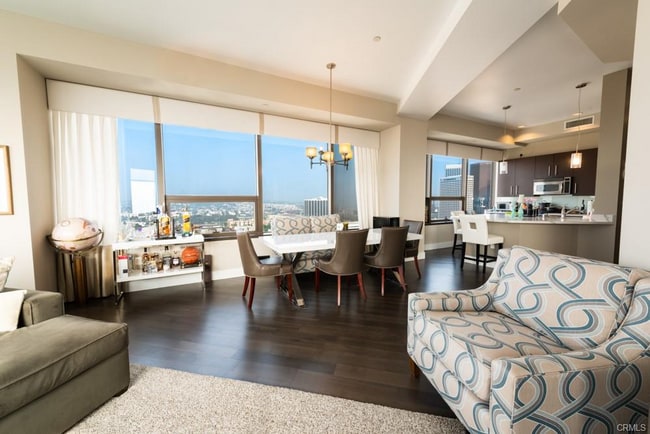 Photo - 1100 Wilshire Blvd Unit 2702