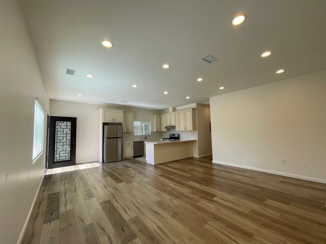 Photo - 912 S Bel Aire Dr
