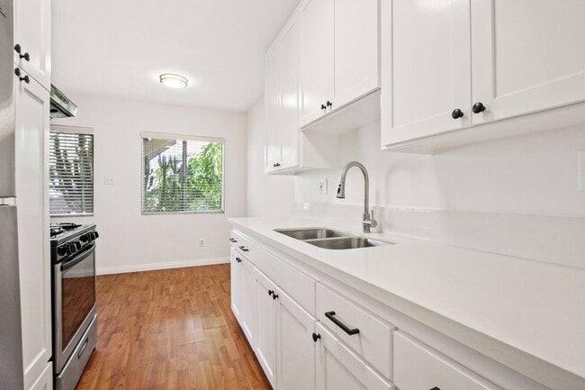 Photo - 1449 Princeton St Unit 2