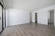 2BR, 2BA - 1,005SF - Primary Bedroom - Palm Canyon Terrace