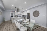 Photo - 1727 N Kenmore Ave House