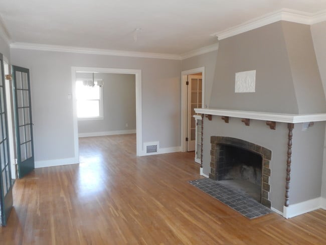 Photo - 1404 N Holliston Ave