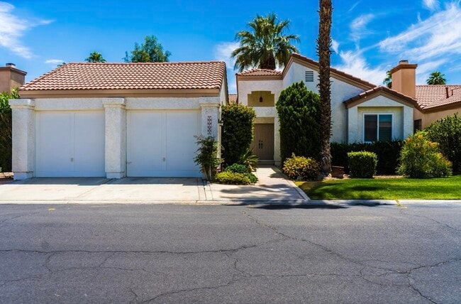 Building Photo - 77795 Sunnybrook Dr