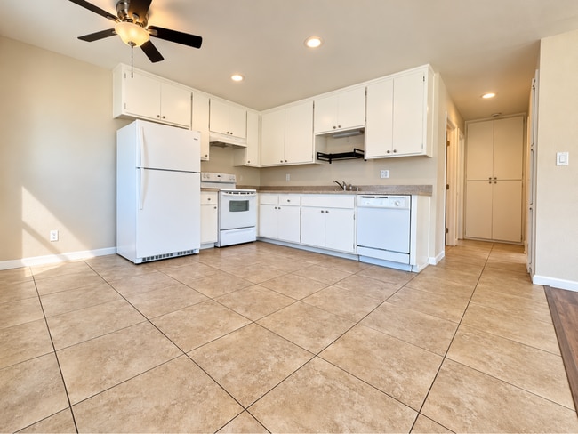 Photo - 9906 Buena Vista Dr Unit A
