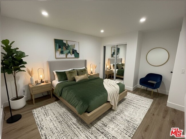 Photo - 9504 Gothic Ave