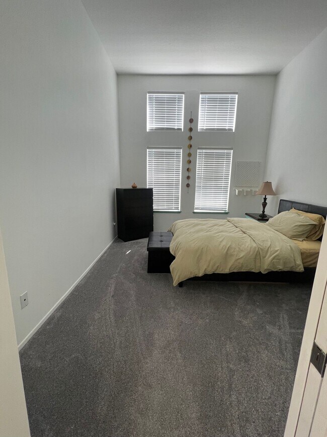 Photo - 24155 Del Monte Dr Unit 372