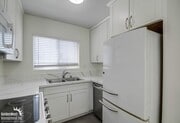 Photo - Charming Top Floor 2Bdm 1Ba Condo in the V...