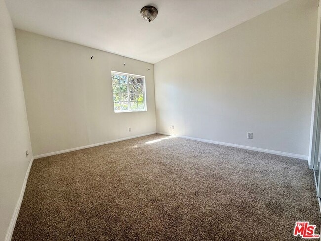 Photo - 11705 Albers St