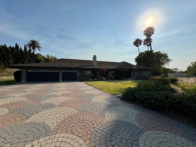 Photo - Exquisite Single-Story Retreat in Las Posas Estates