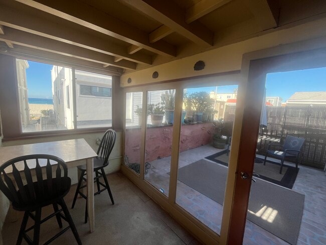 Breakfast Nook/Patio with Oceanview -2nd Floor - 715 Balboa Ct
