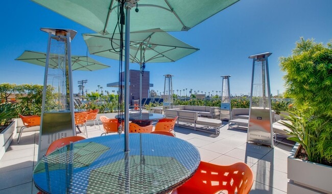 Relax or meet up with friends on the rooftop deck and enjoy views of Venice - Lincoln Place