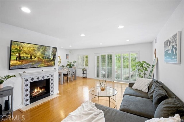Building Photo - 2345 Roscomare Rd Unit 306