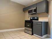 Photo - 574 N Wilson Ave Apartments Unit 574