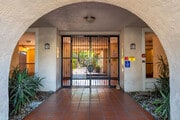 Photo - Villa La Paloma Apartments | 7722 Reseda Blvd