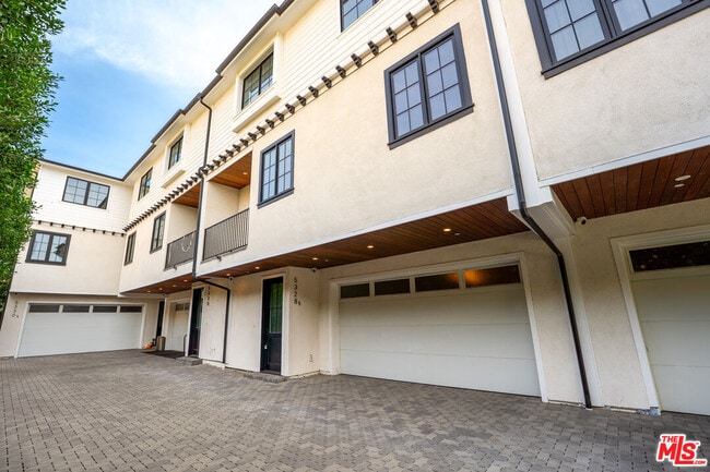 Photo - 5328 Agnes Ave