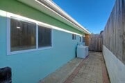 Photo - 160 W Jason St Townhome