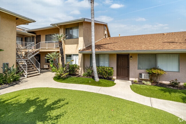 Building Photo - Atrium Gardens