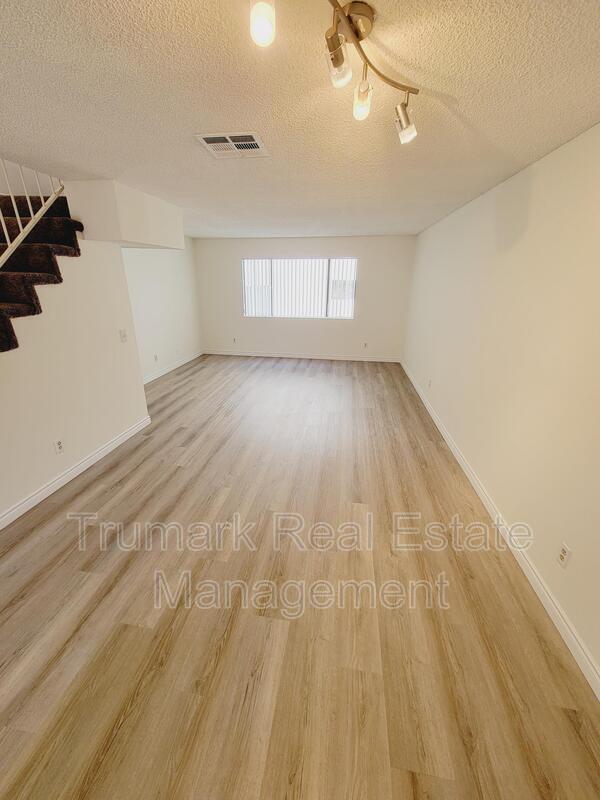 Photo - 553 E Orange Grove Ave