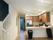 Photo - 852 E Fielding St Townhome