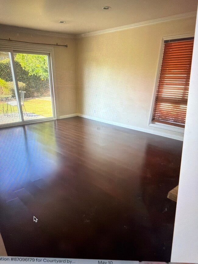 Photo - 1403 E Chalynn Ave
