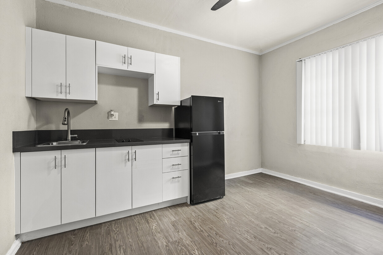 Floor Plan - STUDIO SA