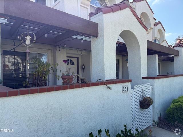 Building Photo - 231 Camino Toluca Rental