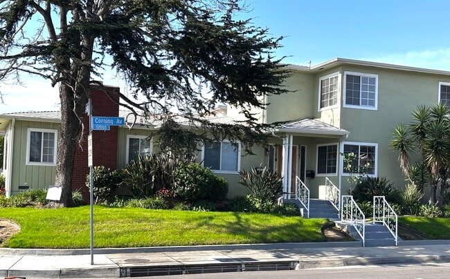 Photo - 5727 S Corning Ave Unit 5727