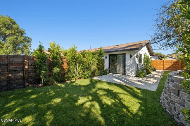 Photo - 16 Alamar St