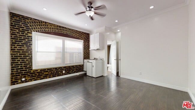 Photo - 738 S New Hampshire Ave Unit 103