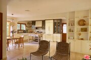 Photo - 655 Angelus Pl