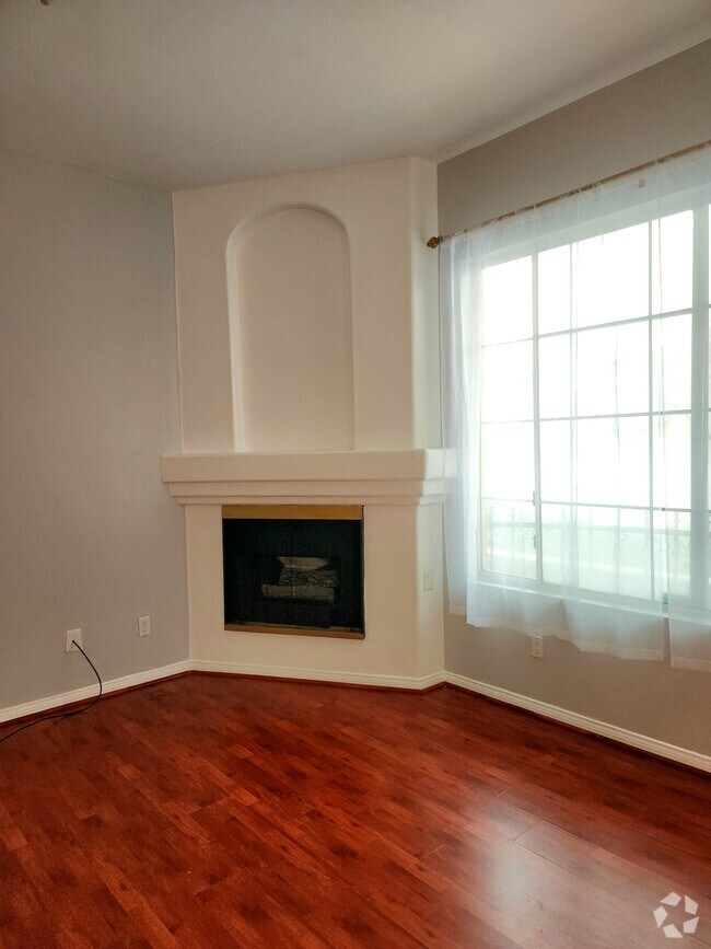 Building Photo - 7037 La Tijera Blvd Unit A101 Rental