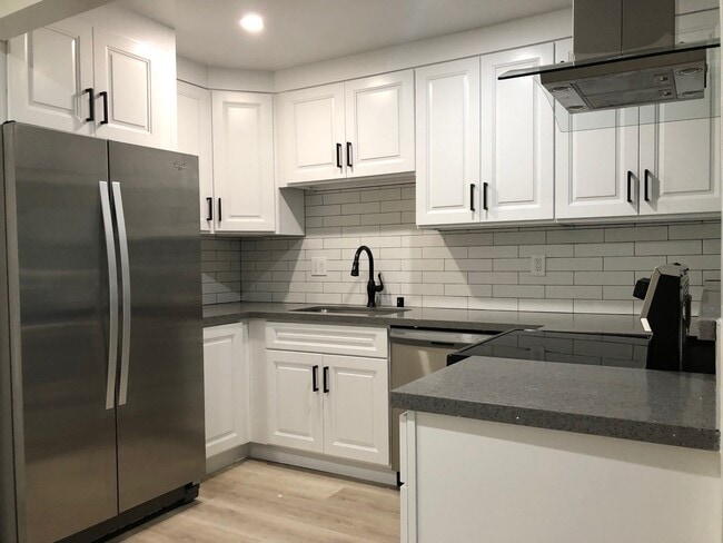 Photo - 2411 Mathews Ave